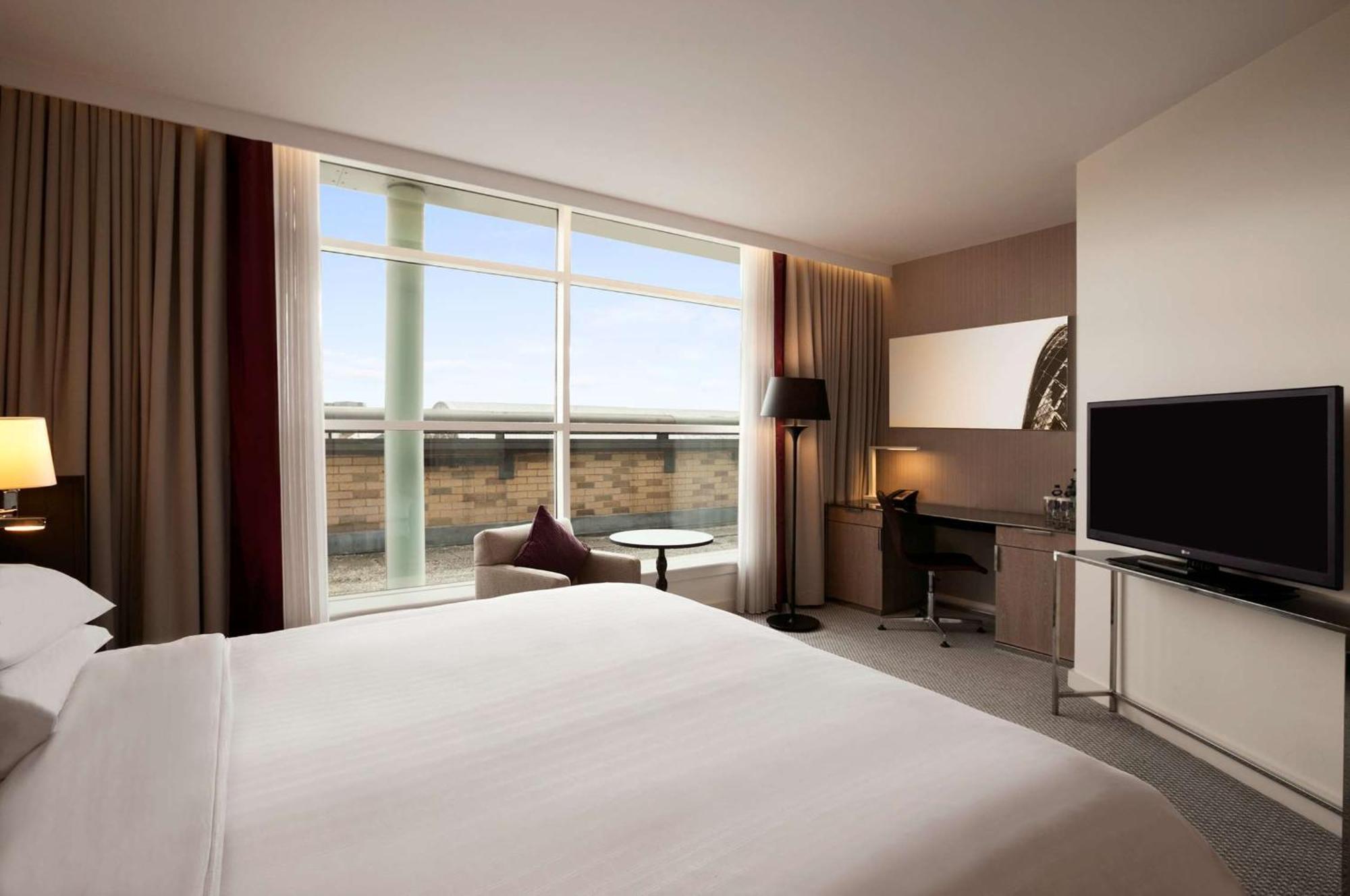 Executive King Room - Lounge Access,1516358869:JPEG