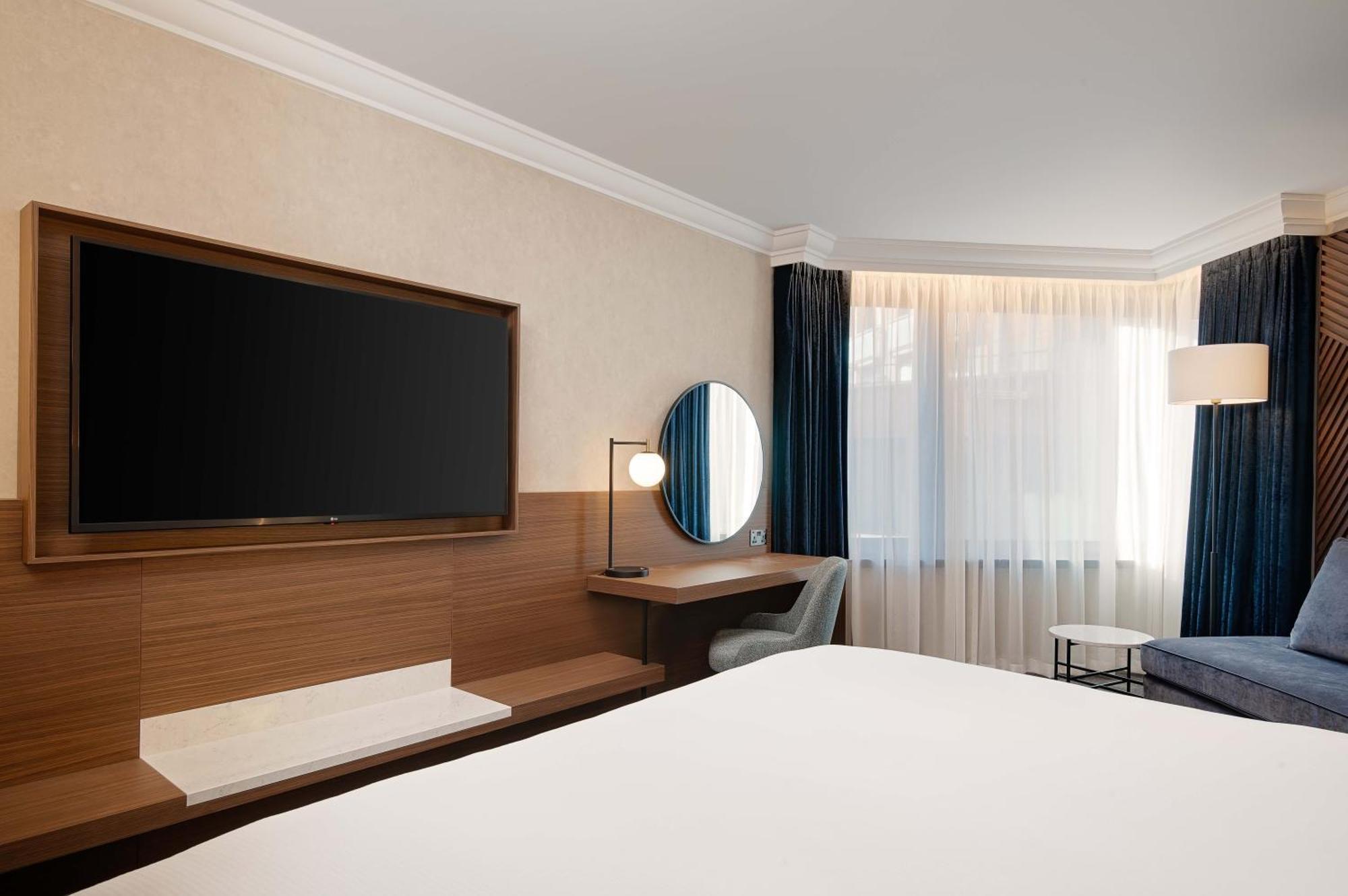 Quarto Executivo com Cama King-size