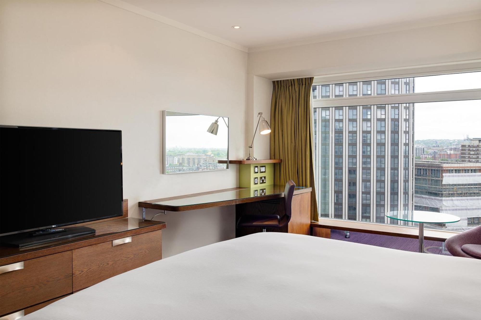 Quarto Superior com Cama King-size