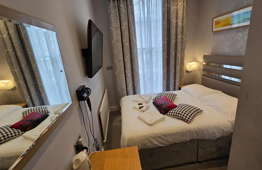 Admiral Hotel At Park Avenue-1