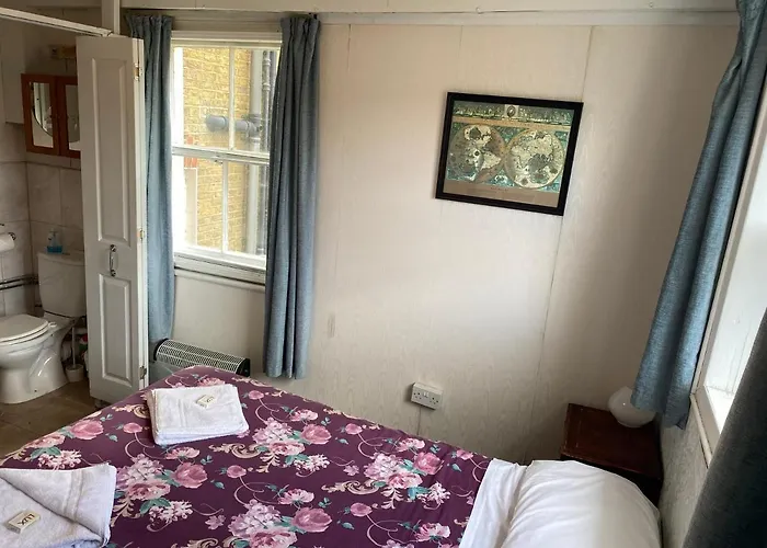 Oakley Hotel