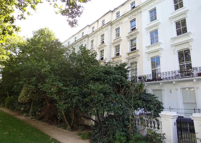 Hotel nahe College: Wedgewood Hotel