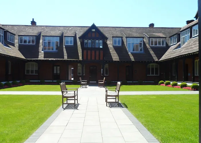 Strandhotel: The Pillar Hotel