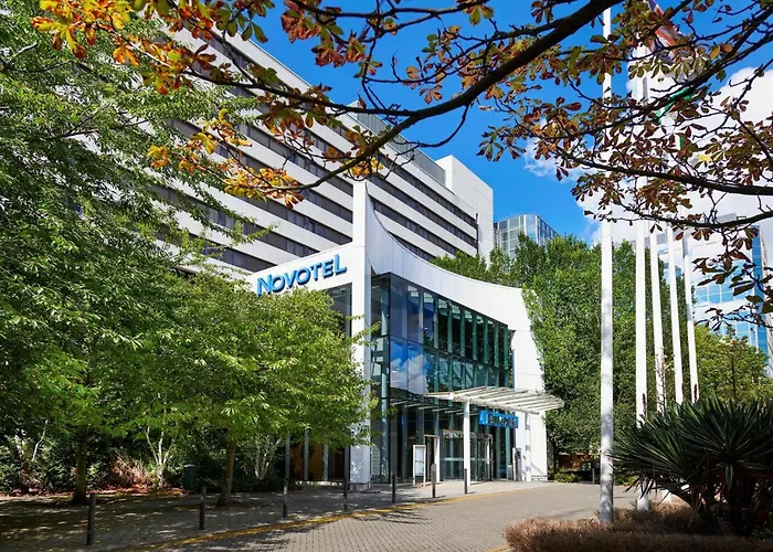 Novotel London West